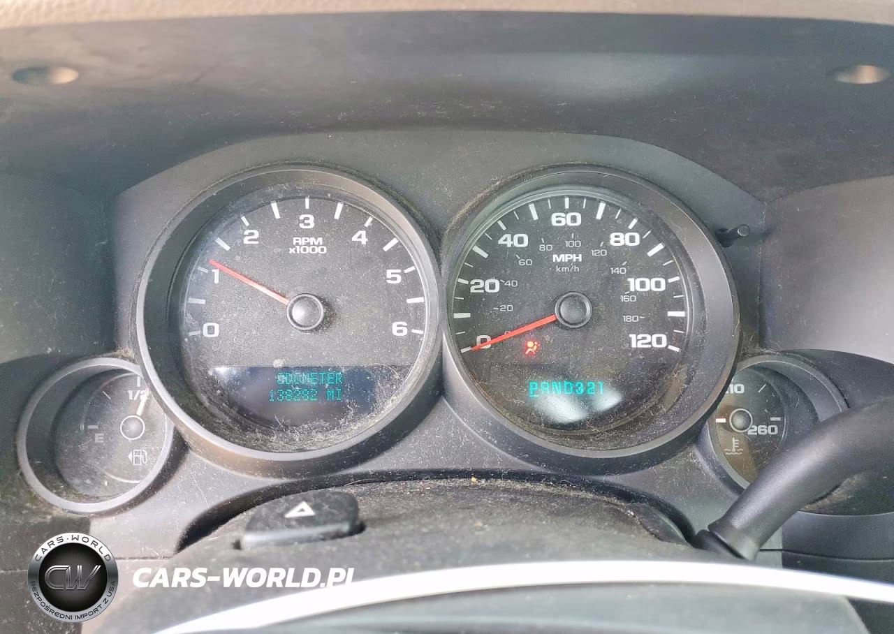 2007 Chevrolet Silverado C1500 Classic VIN:1GCEC14X97Z618563 - 9