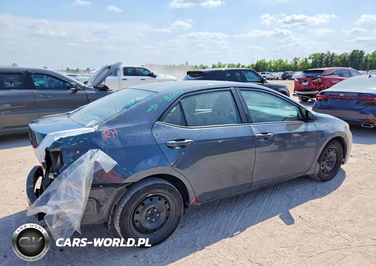 2016 Toyota Corolla Le VIN:5YFBURHEXGP424982 - 3
