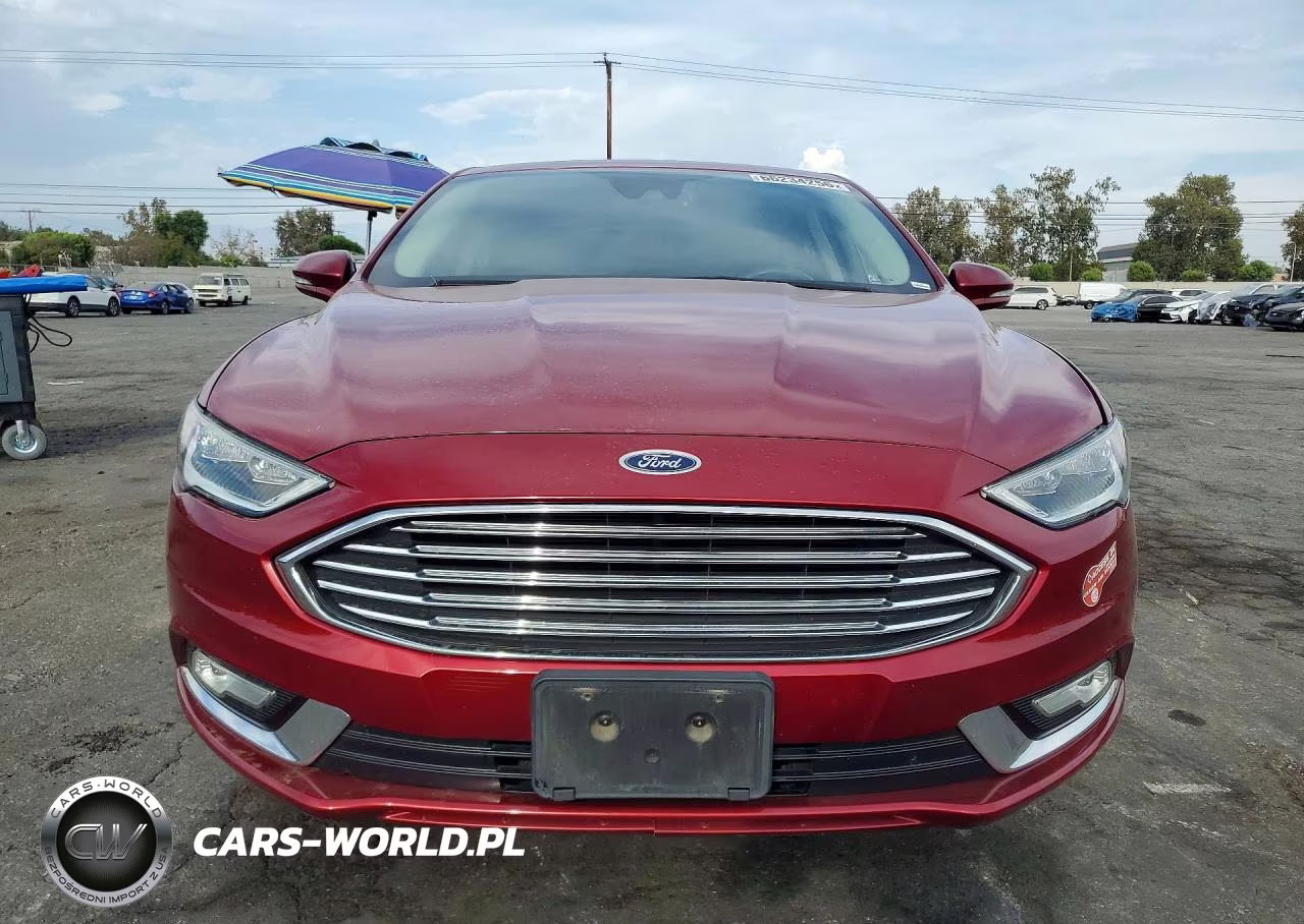 2017 Ford Fusion Titanium Phev VIN:3FA6P0SUXHR354616 - 5