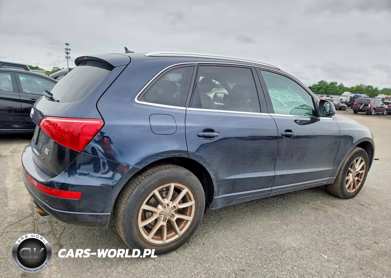 2010 Audi Q5 Premium VIN:WA1CKAFP0AA103345 - 3