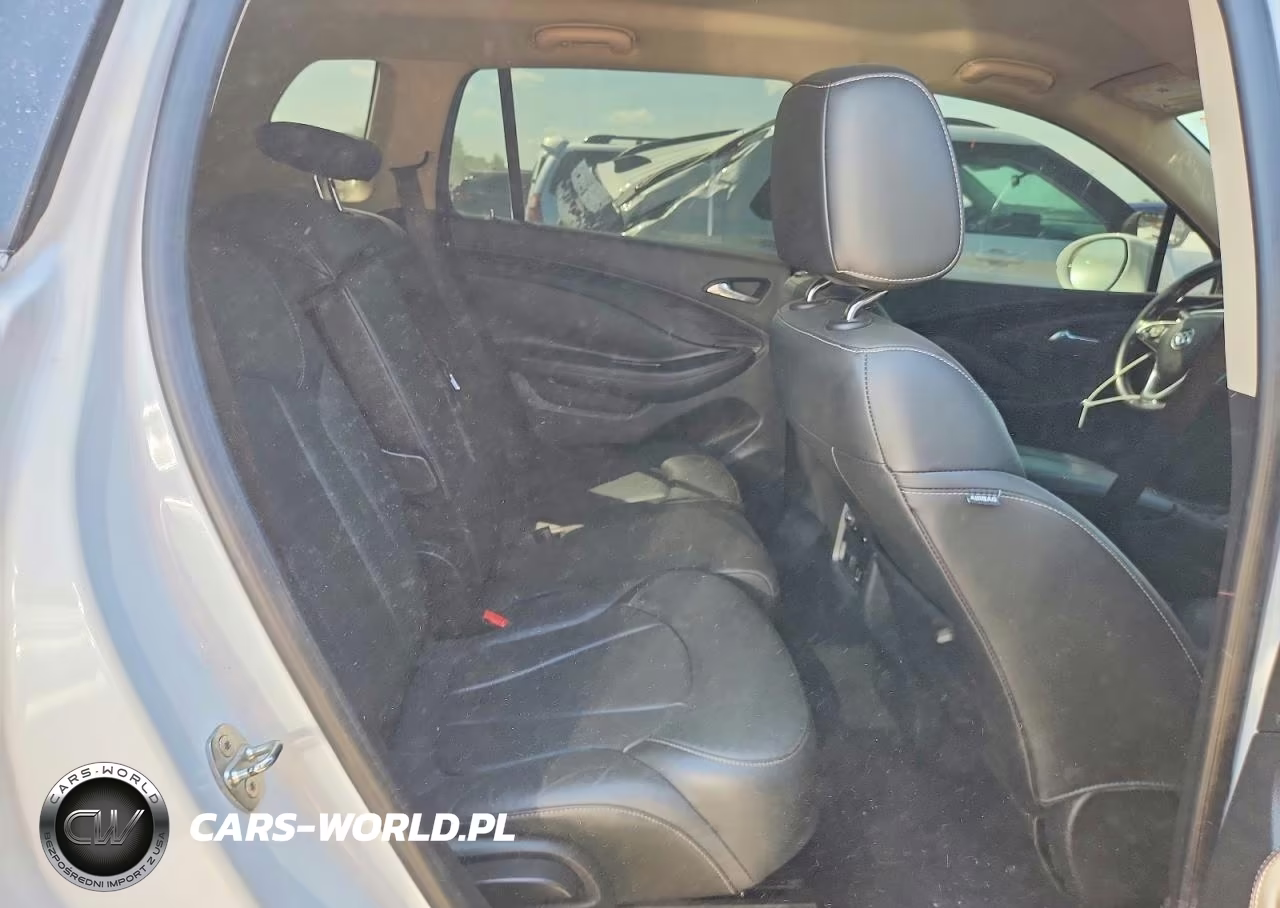 2017 Buick Envision Essence VIN:LRBFXBSA1HD101722 - 10