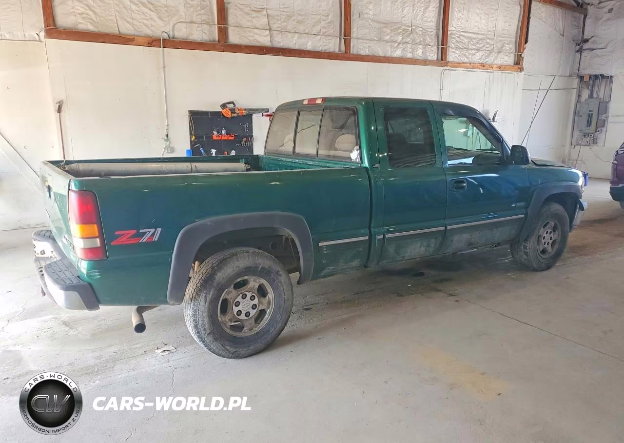 2000 Chevrolet Silverado K1500 VIN:2GCEK19T2Y1231677 - 3
