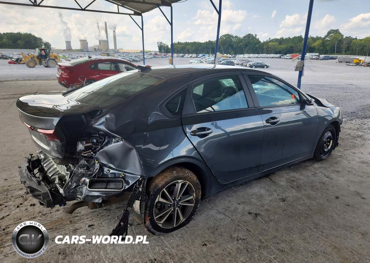 2024 Kia Forte Lxs VIN:3KPF24AD8RE757391 - 3