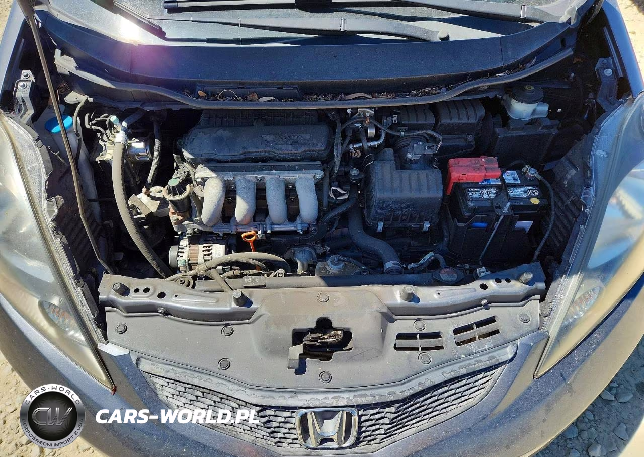 2013 Honda Fit VIN:JHMGE8H35DC032667 - 11