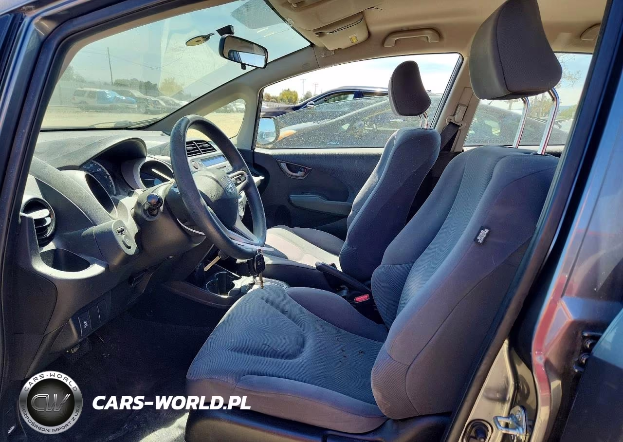 2013 Honda Fit VIN:JHMGE8H35DC032667 - 7
