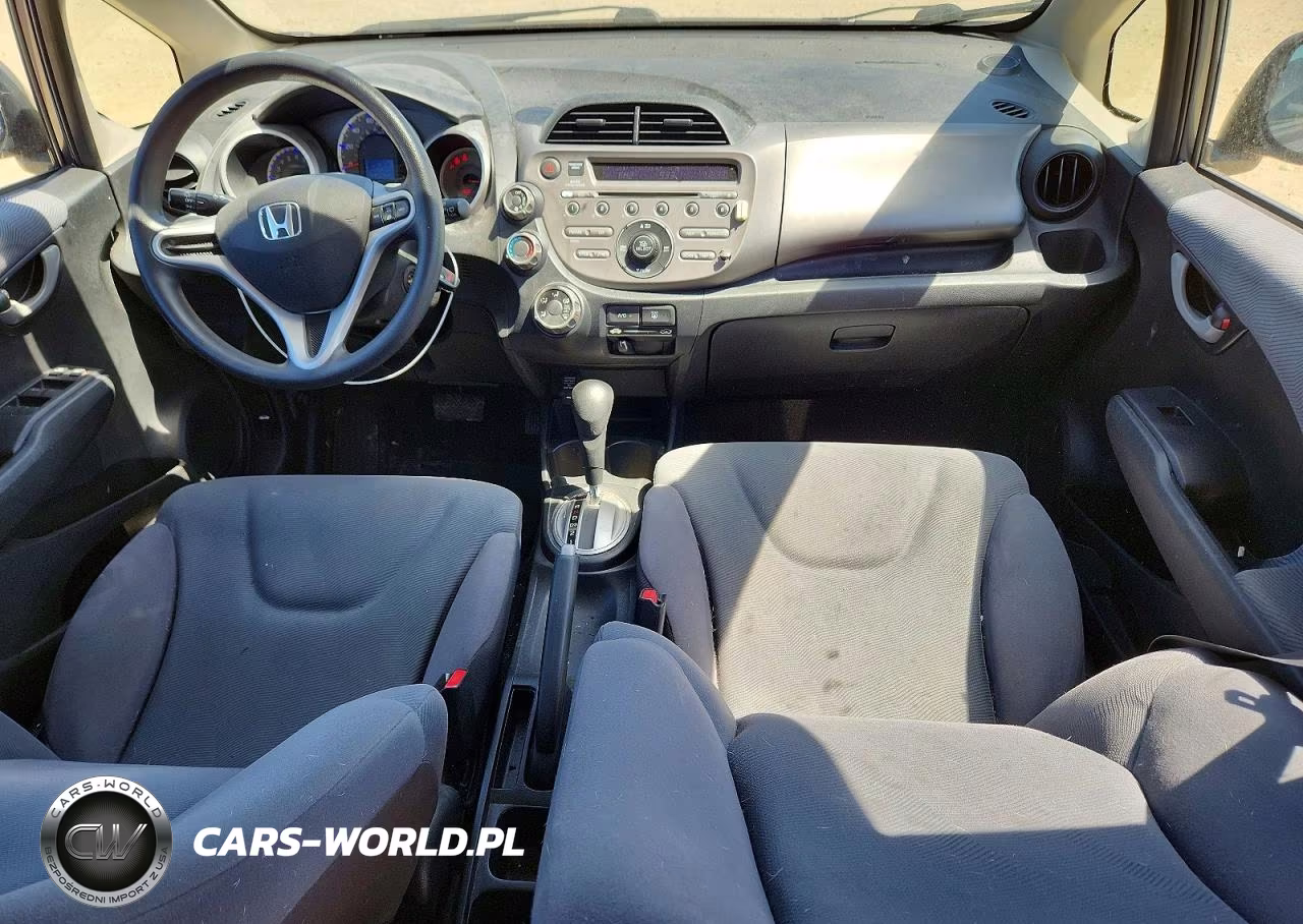 2013 Honda Fit VIN:JHMGE8H35DC032667 - 8