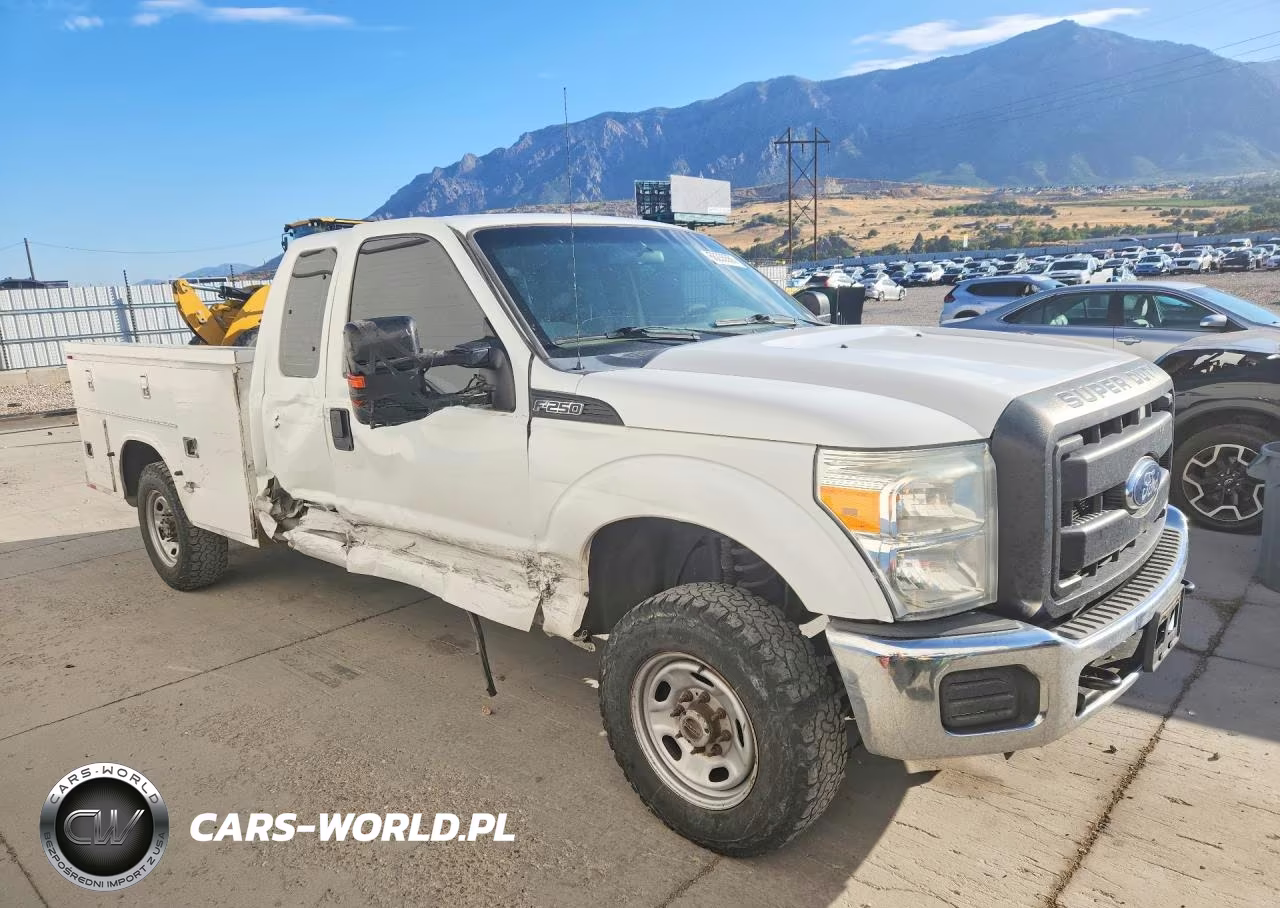 2013 Ford F250 Super Duty VIN:1FT7X2B66DEB59153 - 4