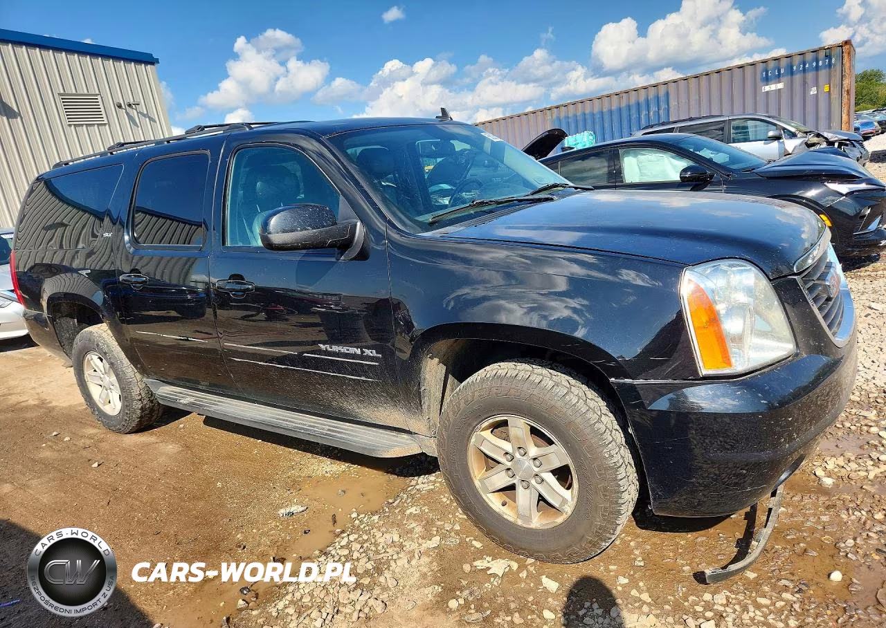 2013 GMC Yukon Xl K1500 Slt VIN:1GKS2KE73DR351978 - 4