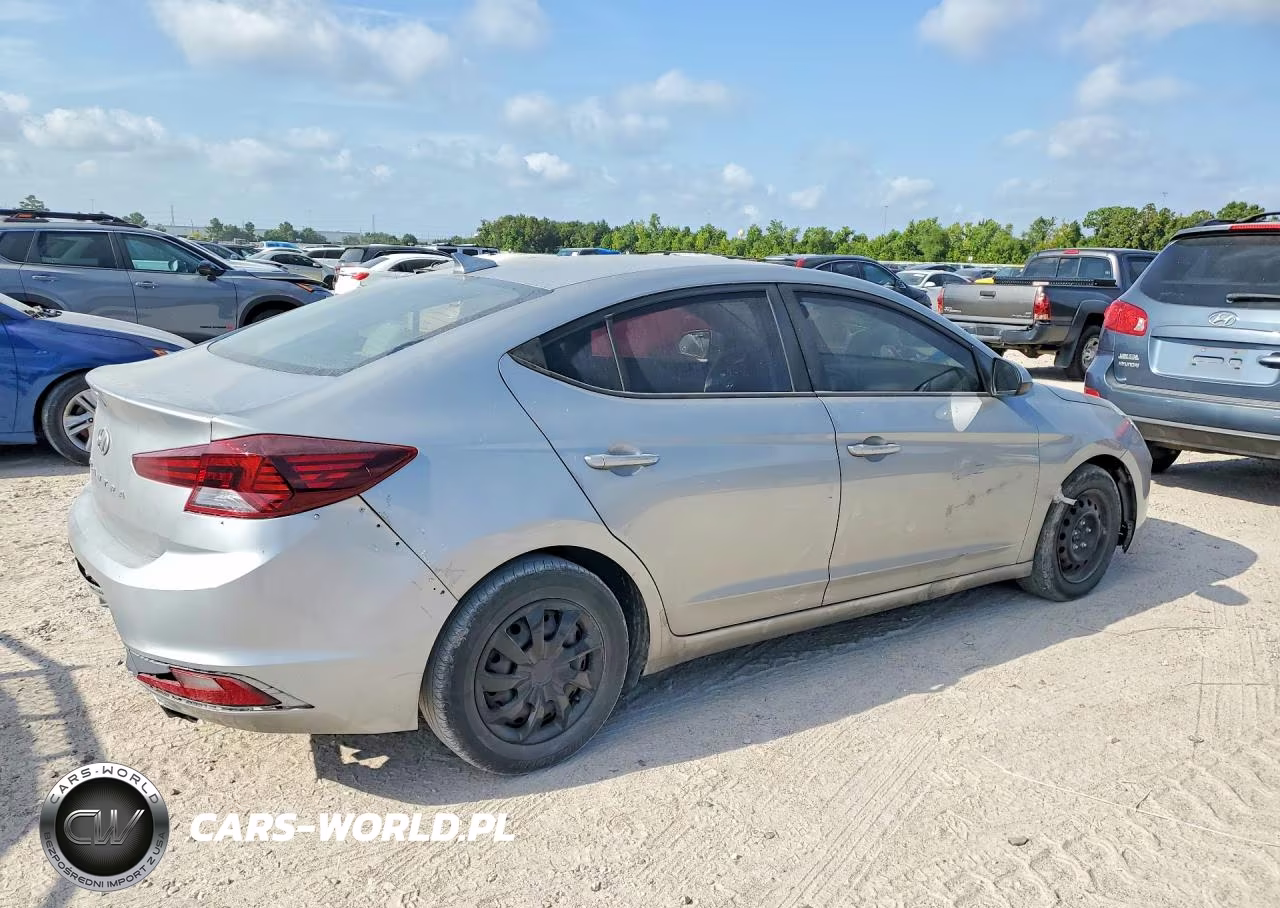 2020 Hyundai Elantra Sel VIN:5NPD84LF0LH586000 - 3