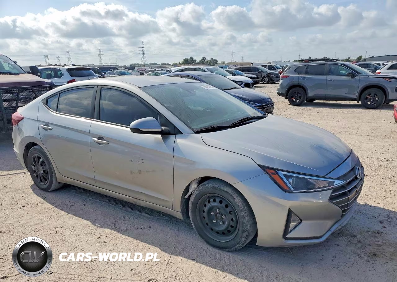 2020 Hyundai Elantra Sel VIN:5NPD84LF0LH586000 - 4