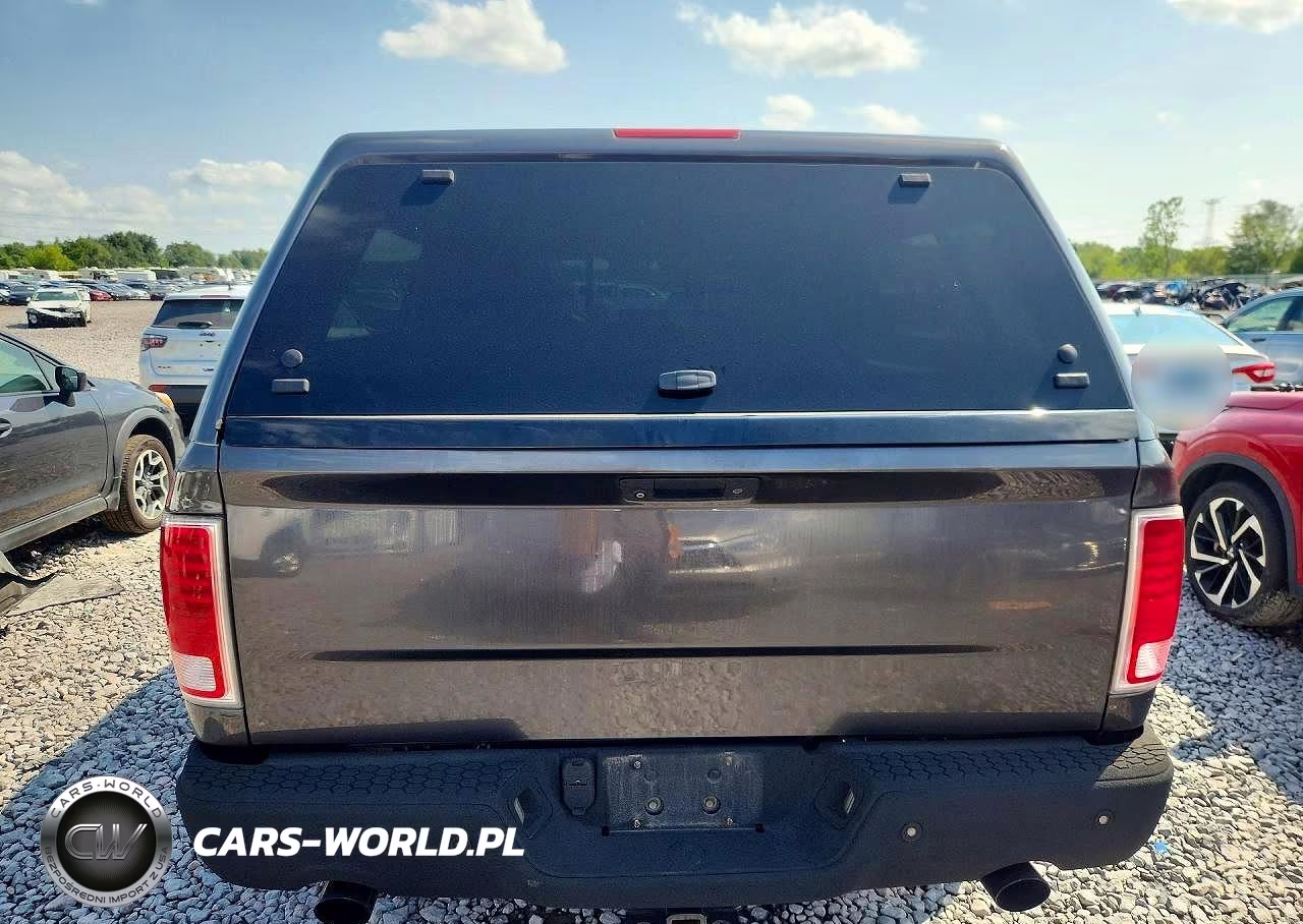 2016 Ram 1500 Laramie VIN:1C6RR7NM3GS110919 - 6