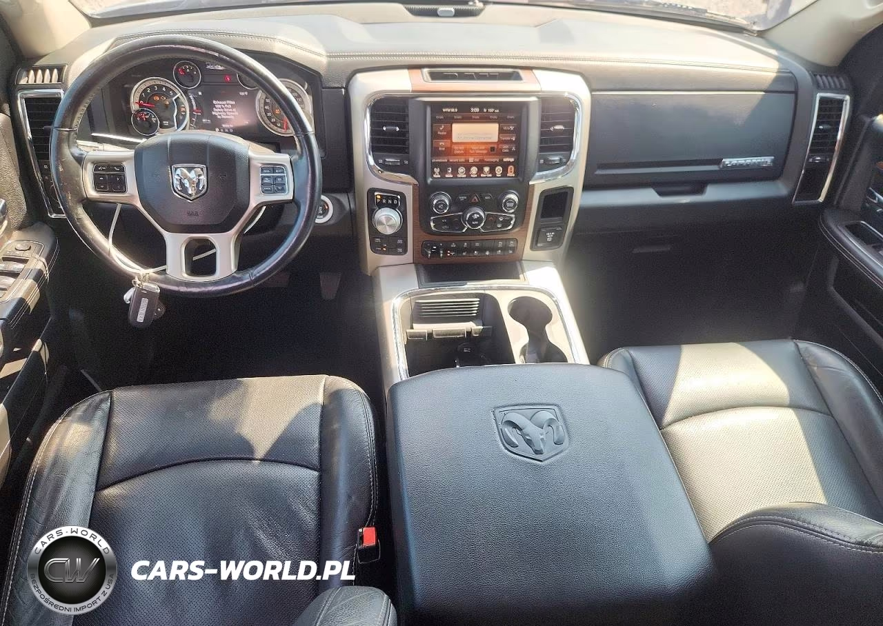 2016 Ram 1500 Laramie VIN:1C6RR7NM3GS110919 - 8