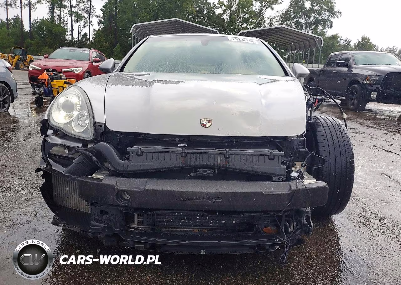 2010 Porsche Panamera Turbo VIN:WP0AC2A74AL091972 - 5