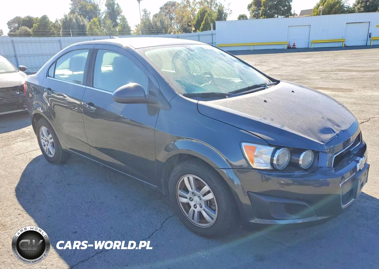 2015 Chevrolet Sonic Lt VIN:1G1JC5SG0F4137873 - 4