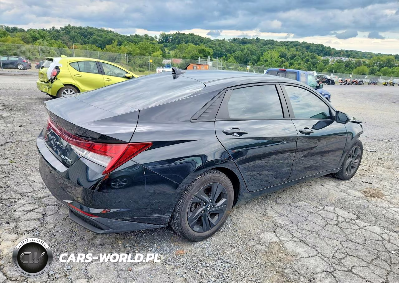 2021 Hyundai Elantra Blue VIN:KMHLM4AJ9MU005160 - 3