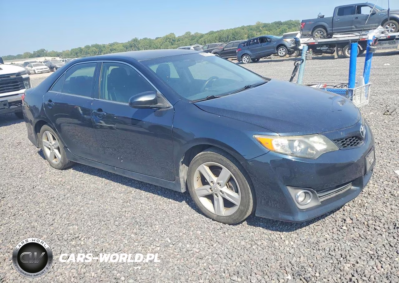 2014 Toyota Camry Se VIN:4T1BF1FK6EU751962 - 4