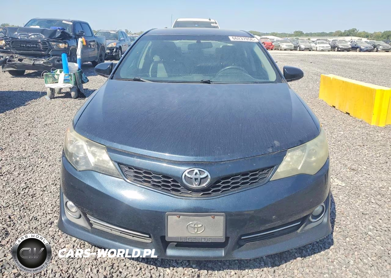 2014 Toyota Camry Se VIN:4T1BF1FK6EU751962 - 5