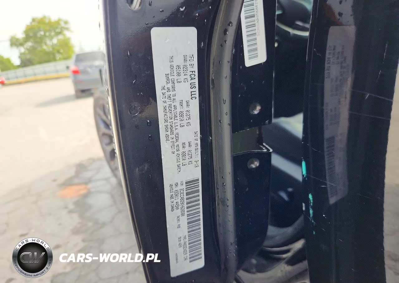 2019 Chrysler 300 S VIN:2C3CCABG5KH628580 - 13
