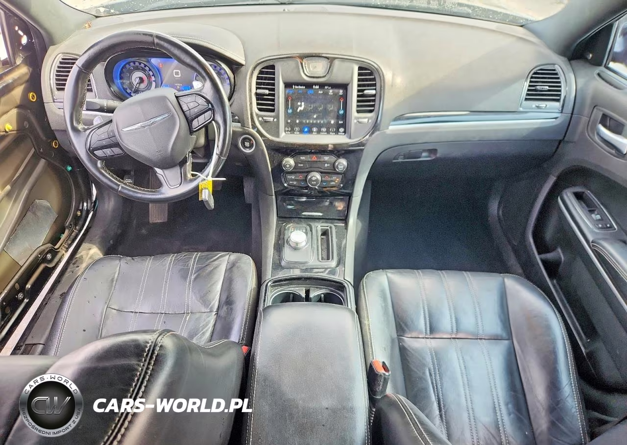 2019 Chrysler 300 S VIN:2C3CCABG5KH628580 - 8