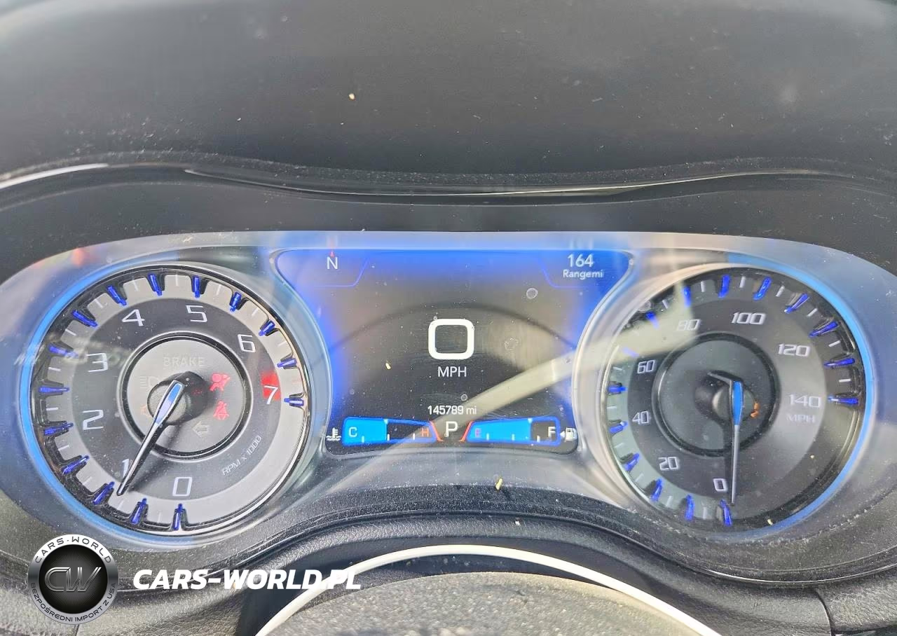 2019 Chrysler 300 S VIN:2C3CCABG5KH628580 - 9