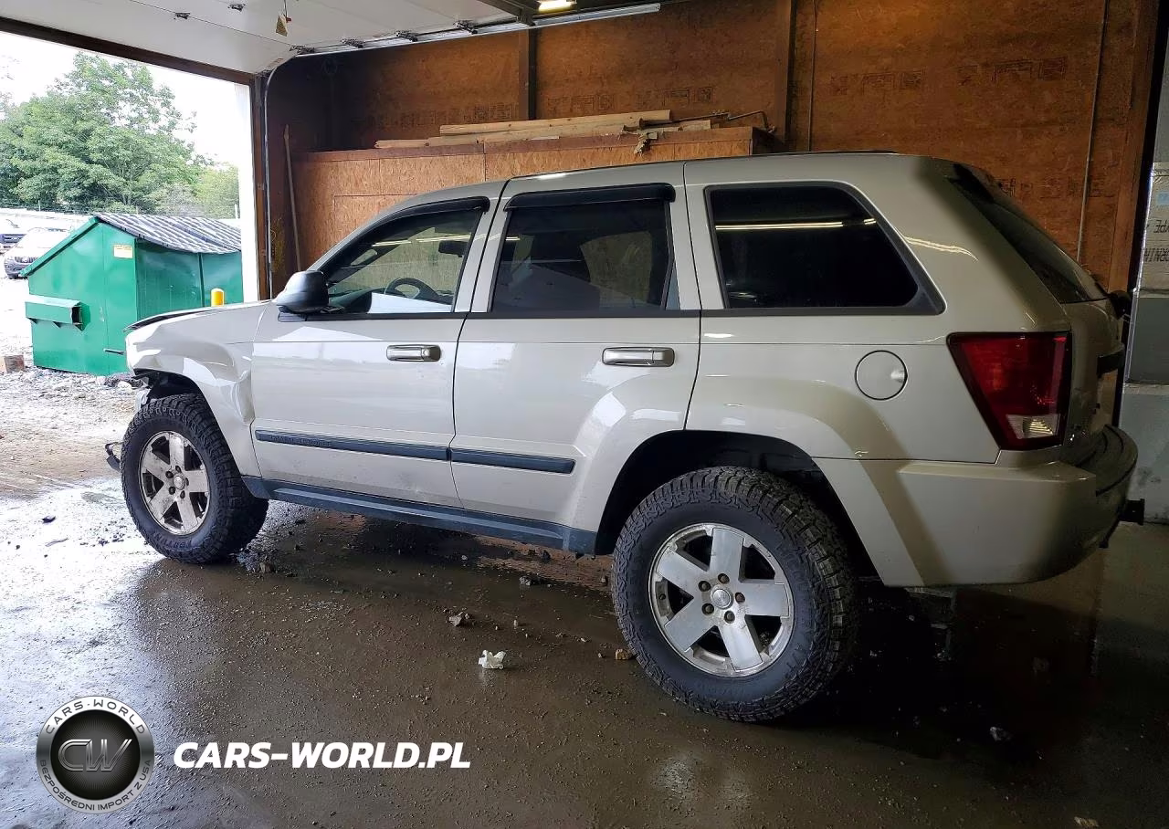 2008 Jeep Grand Cherokee Laredo VIN:1J8GR48K68C102889 - 2