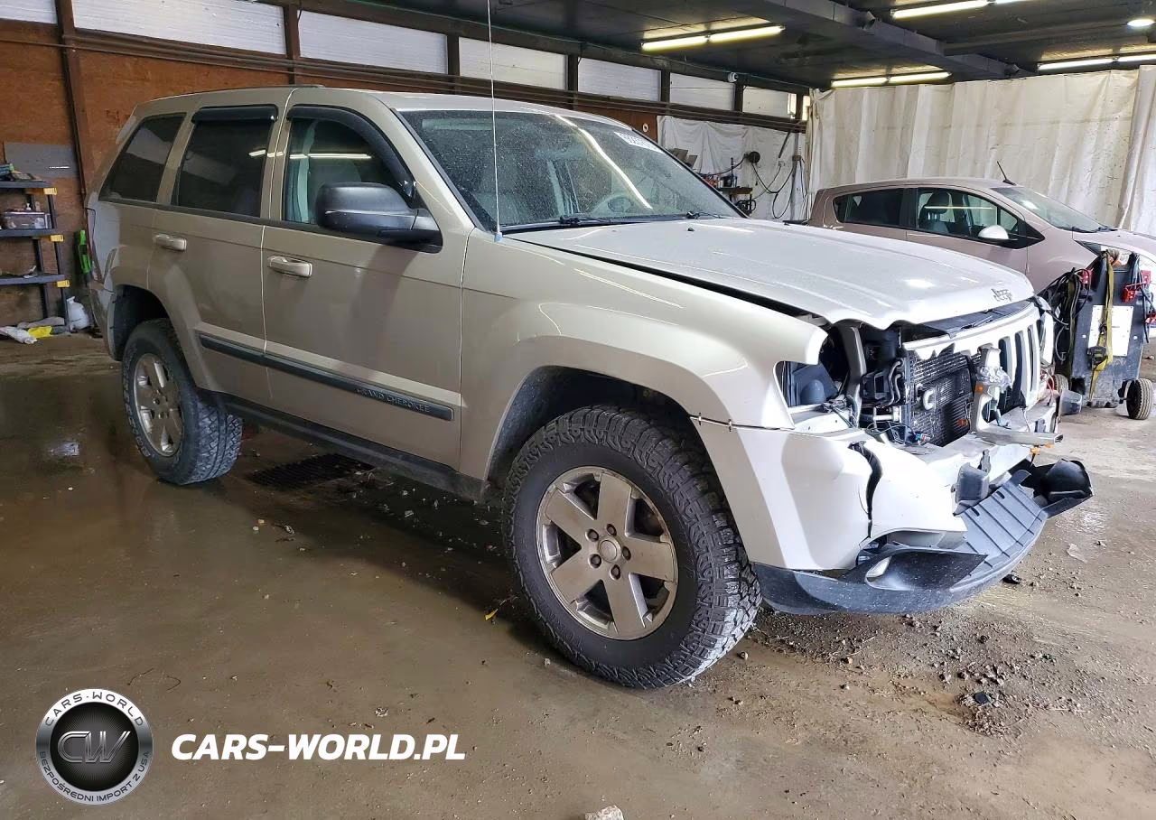 2008 Jeep Grand Cherokee Laredo VIN:1J8GR48K68C102889 - 4