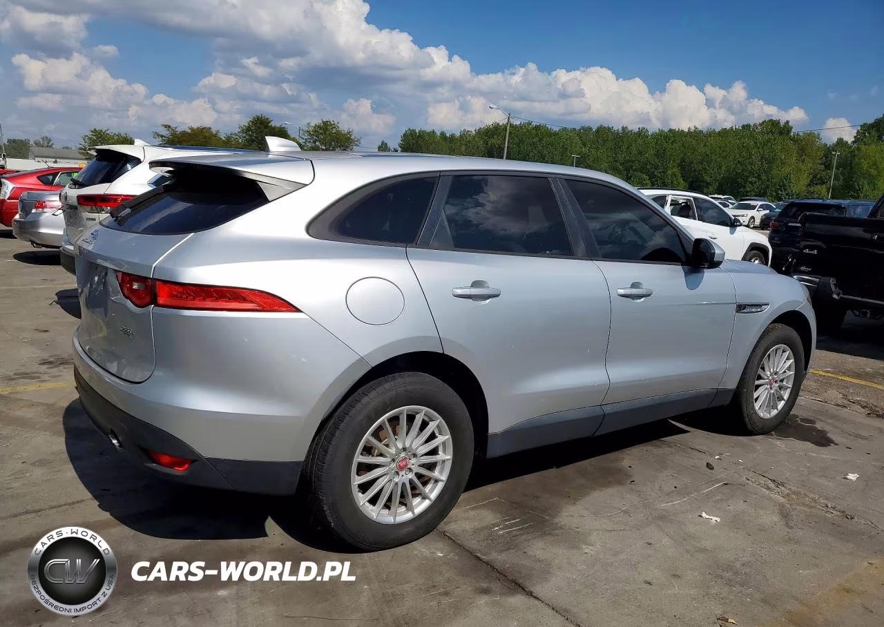 2018 Jaguar F-Pace VIN:SADCS2FX2JA279121 - 3