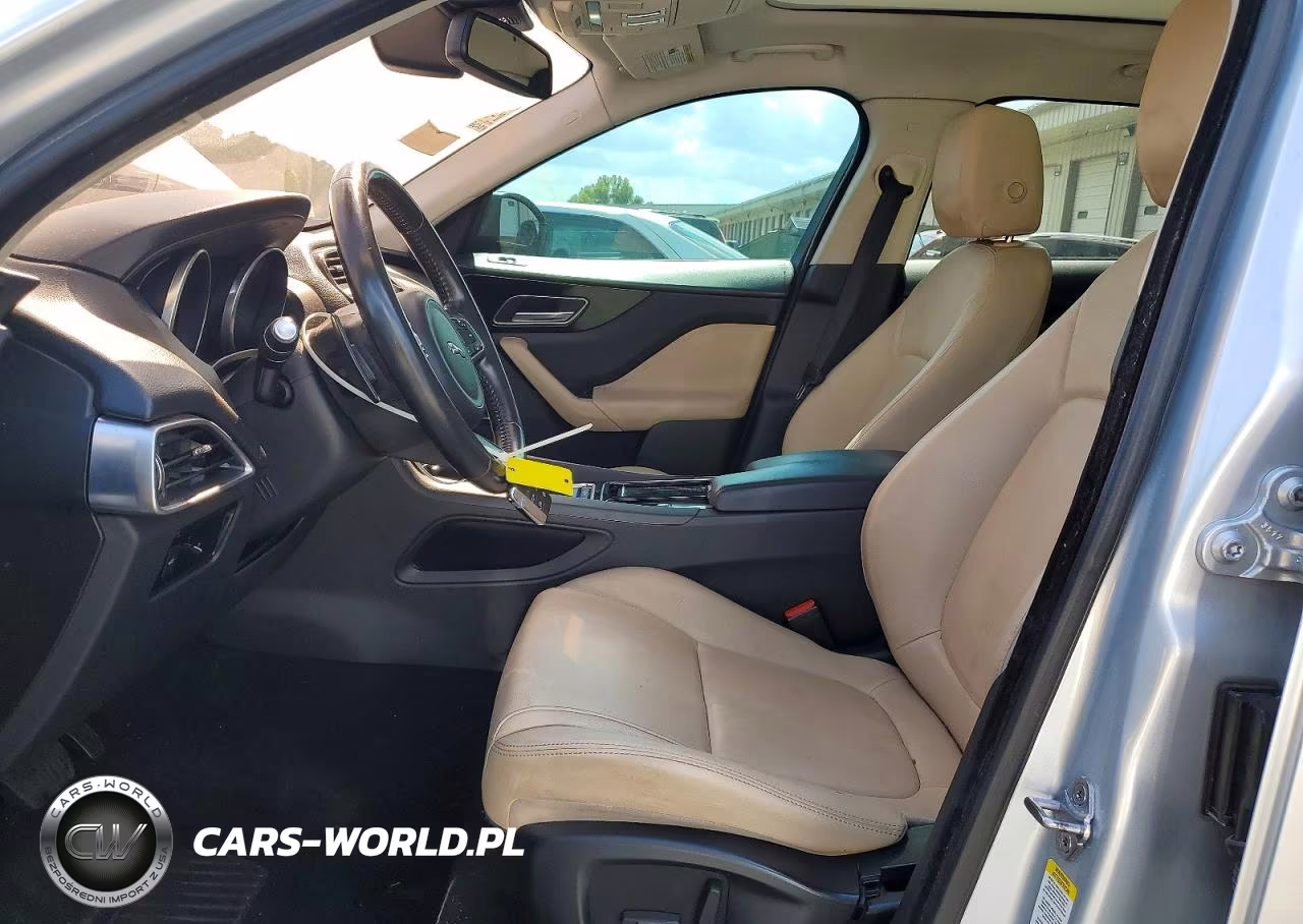 2018 Jaguar F-Pace VIN:SADCS2FX2JA279121 - 7