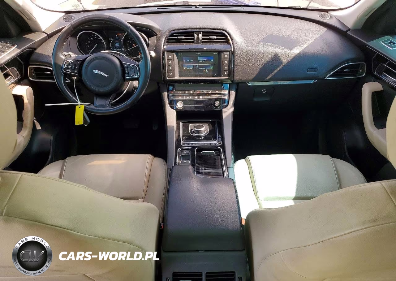 2018 Jaguar F-Pace VIN:SADCS2FX2JA279121 - 8