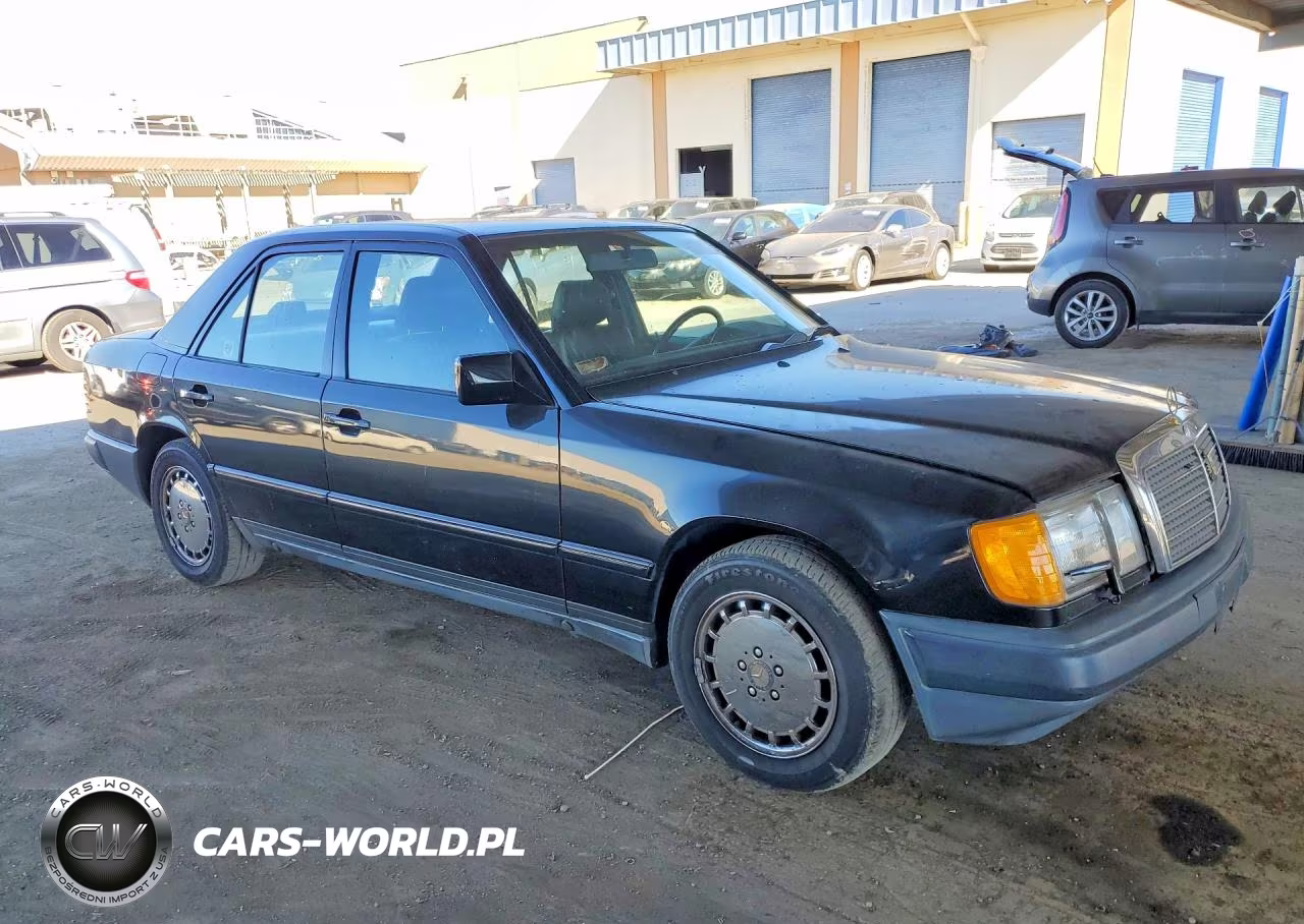 1989 Mercedes-Benz 300 E VIN:WDBEA30D6KA989165 - 4