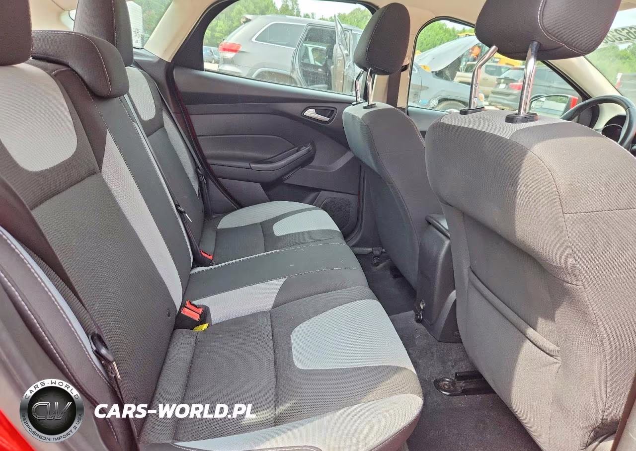 2012 Ford Focus Se VIN:1FAHP3K21CL271169 - 10