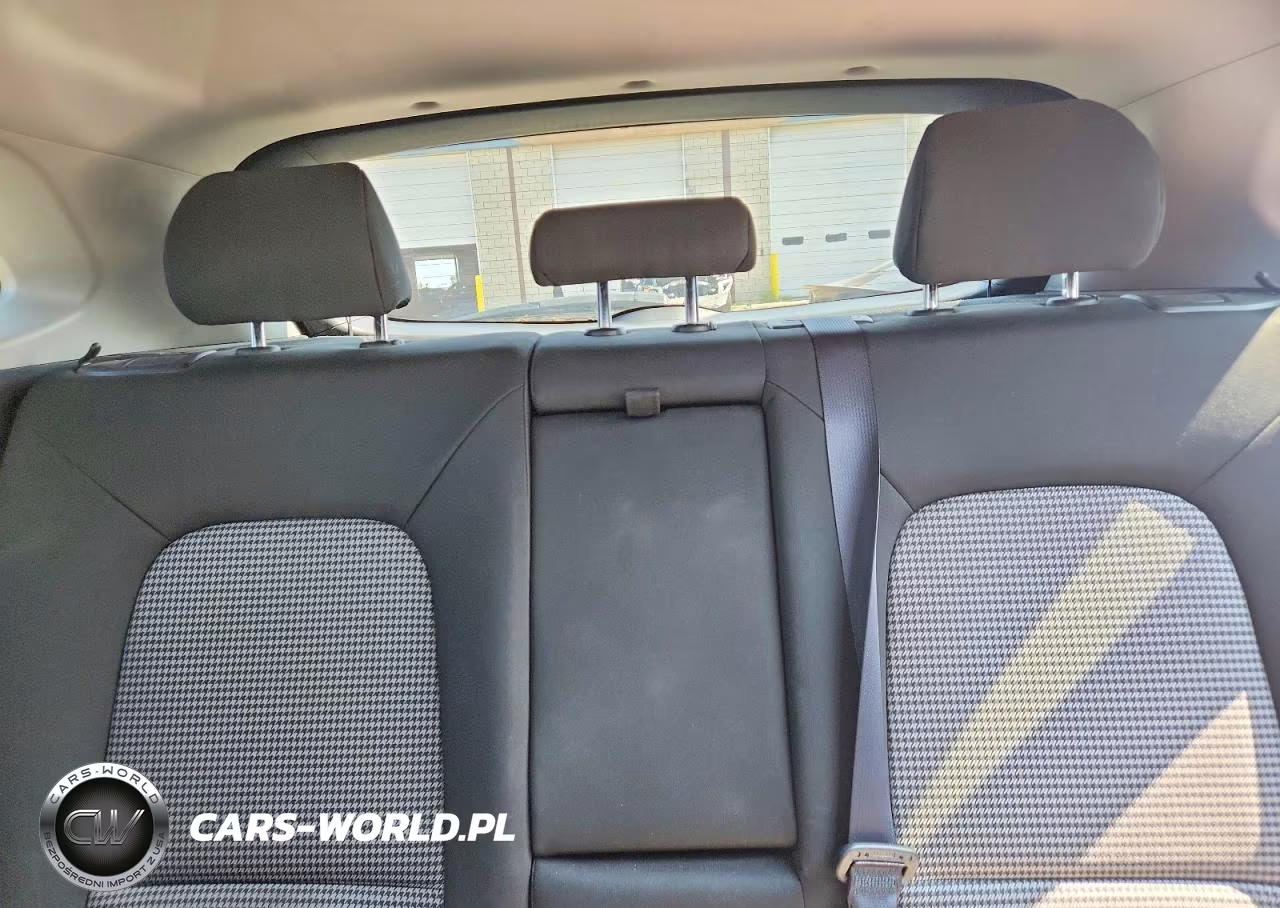 2018 Hyundai Kona Sel VIN:KM8K6CAA1JU088269 - 10