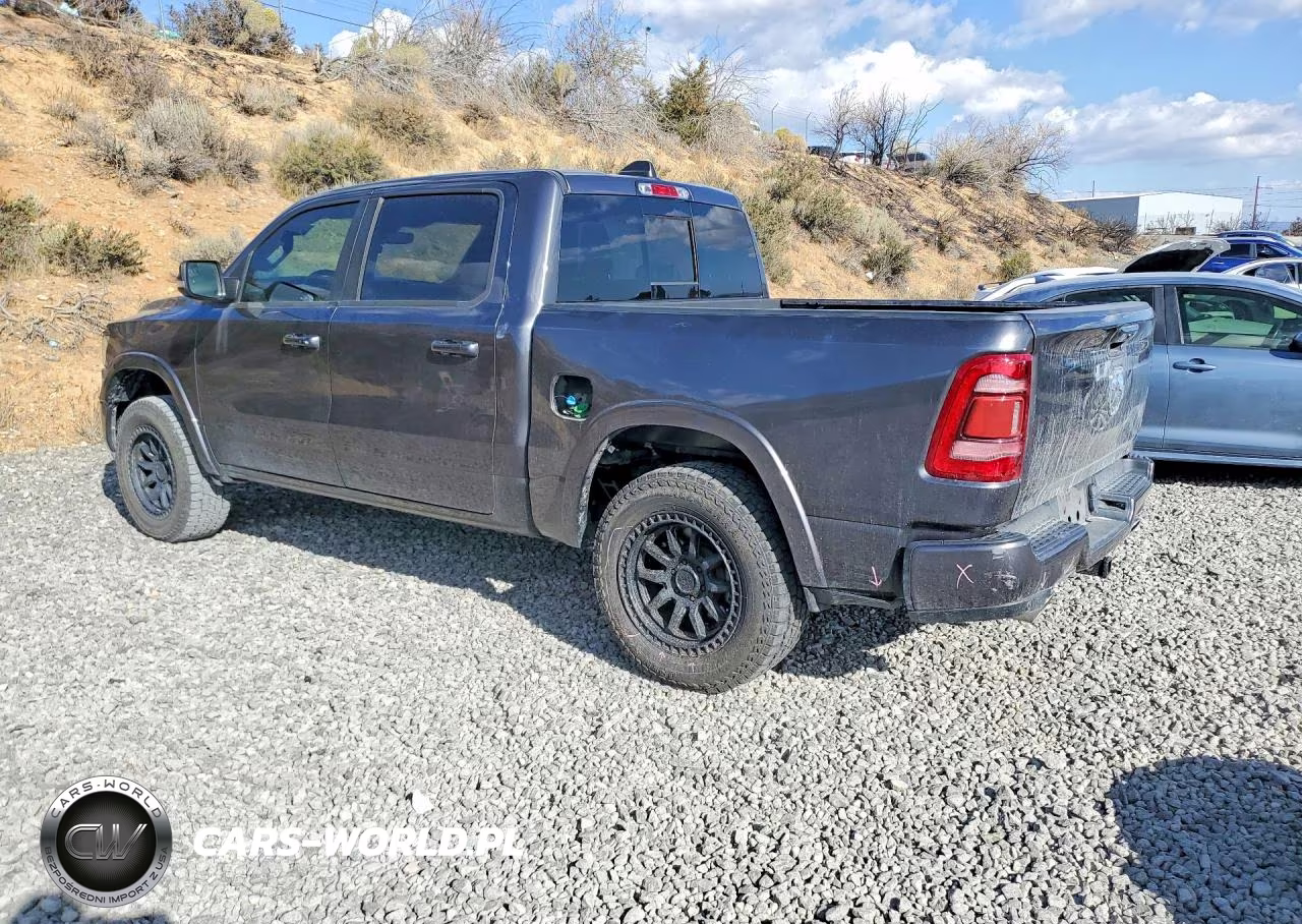 2022 Ram 1500 Laramie VIN:1C6SRFJM7NN380491 - 2