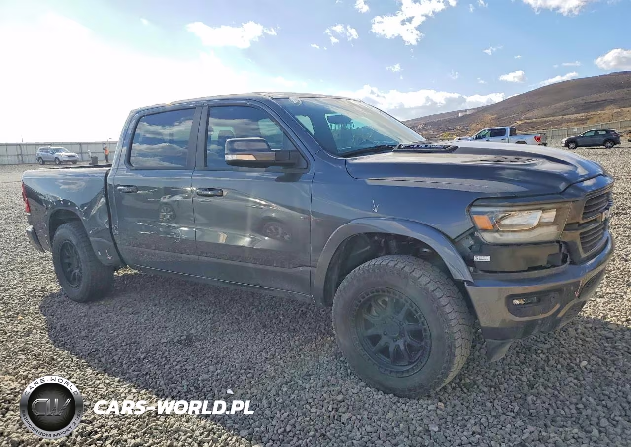 2022 Ram 1500 Laramie VIN:1C6SRFJM7NN380491 - 4