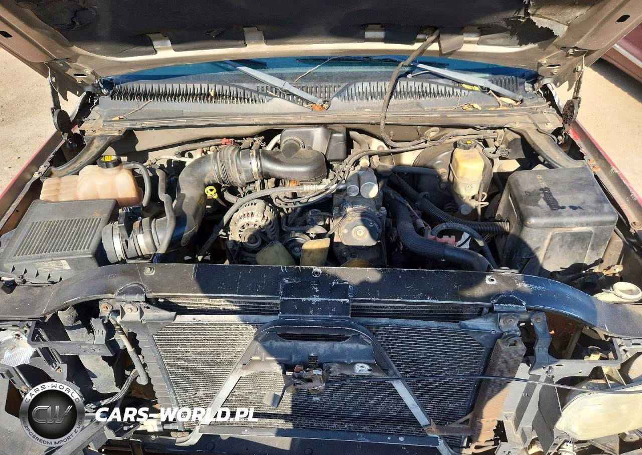 2000 Chevrolet Silverado C1500 VIN:1GCEC14W2YZ107186 - 12