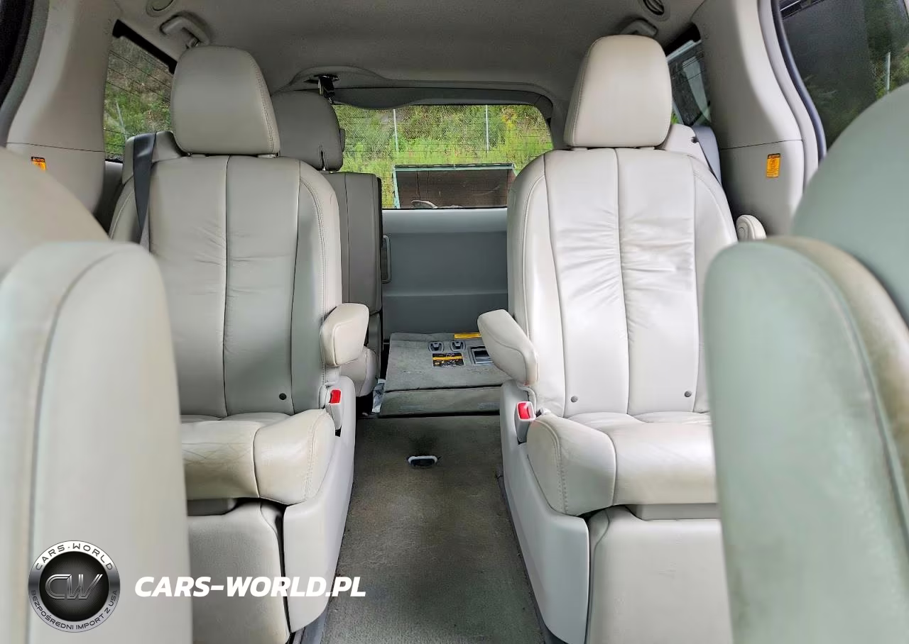 2012 Toyota Sienna Xle 7-Passenger VIN:5TDDK3DC8CS038059 - 10