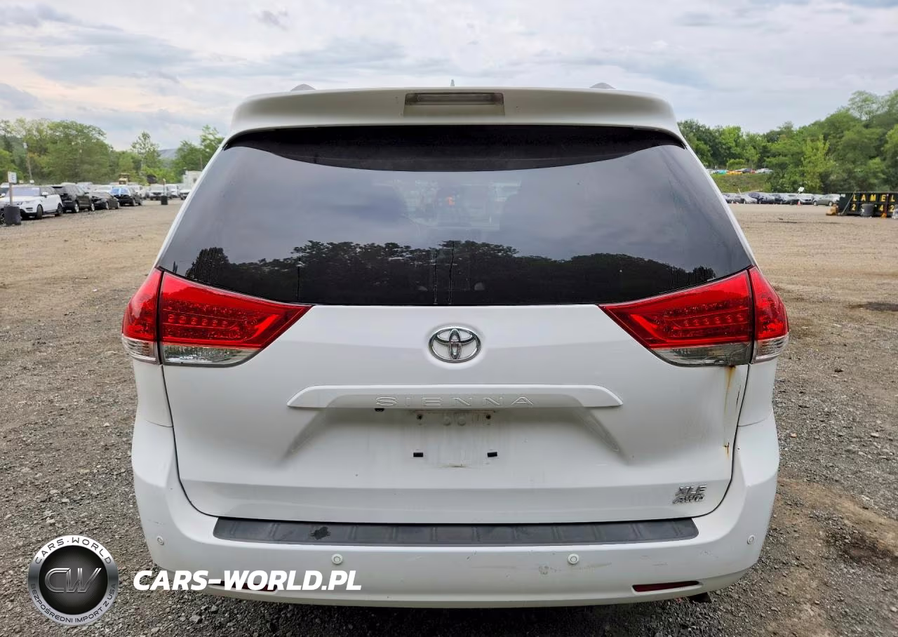 2012 Toyota Sienna Xle 7-Passenger VIN:5TDDK3DC8CS038059 - 6