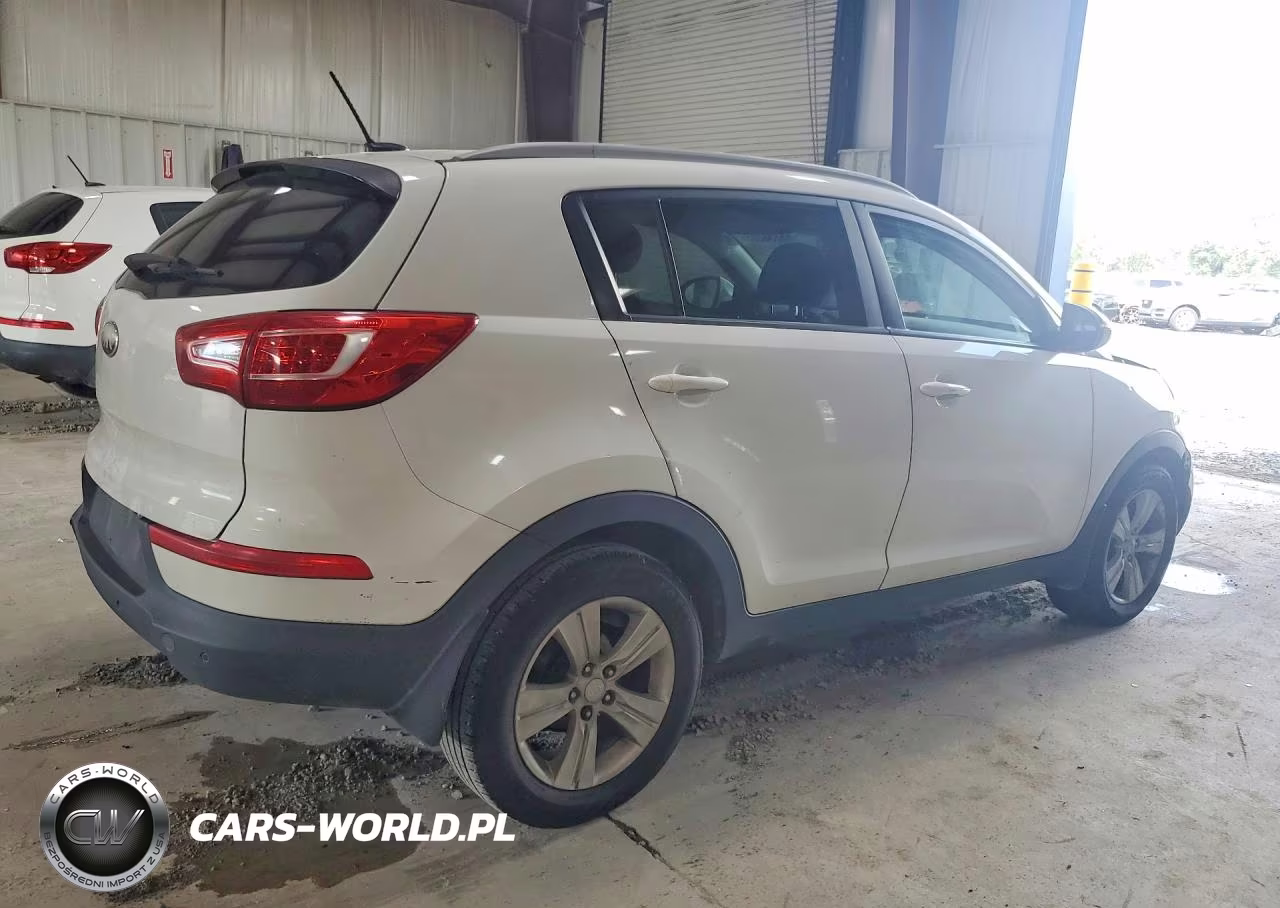 2013 Kia Sportage Lx VIN:KNDPB3A2XD7395408 - 3