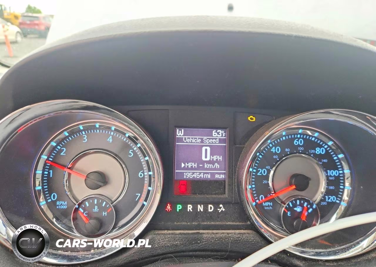 2013 Chrysler Town & Country Touring VIN:2C4RC1BG1DR684499 - 9