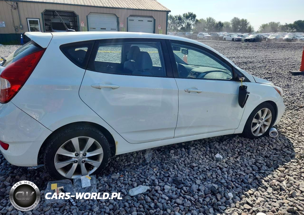 2012 Hyundai Accent Se VIN:KMHCU5AE2CU049282 - 3