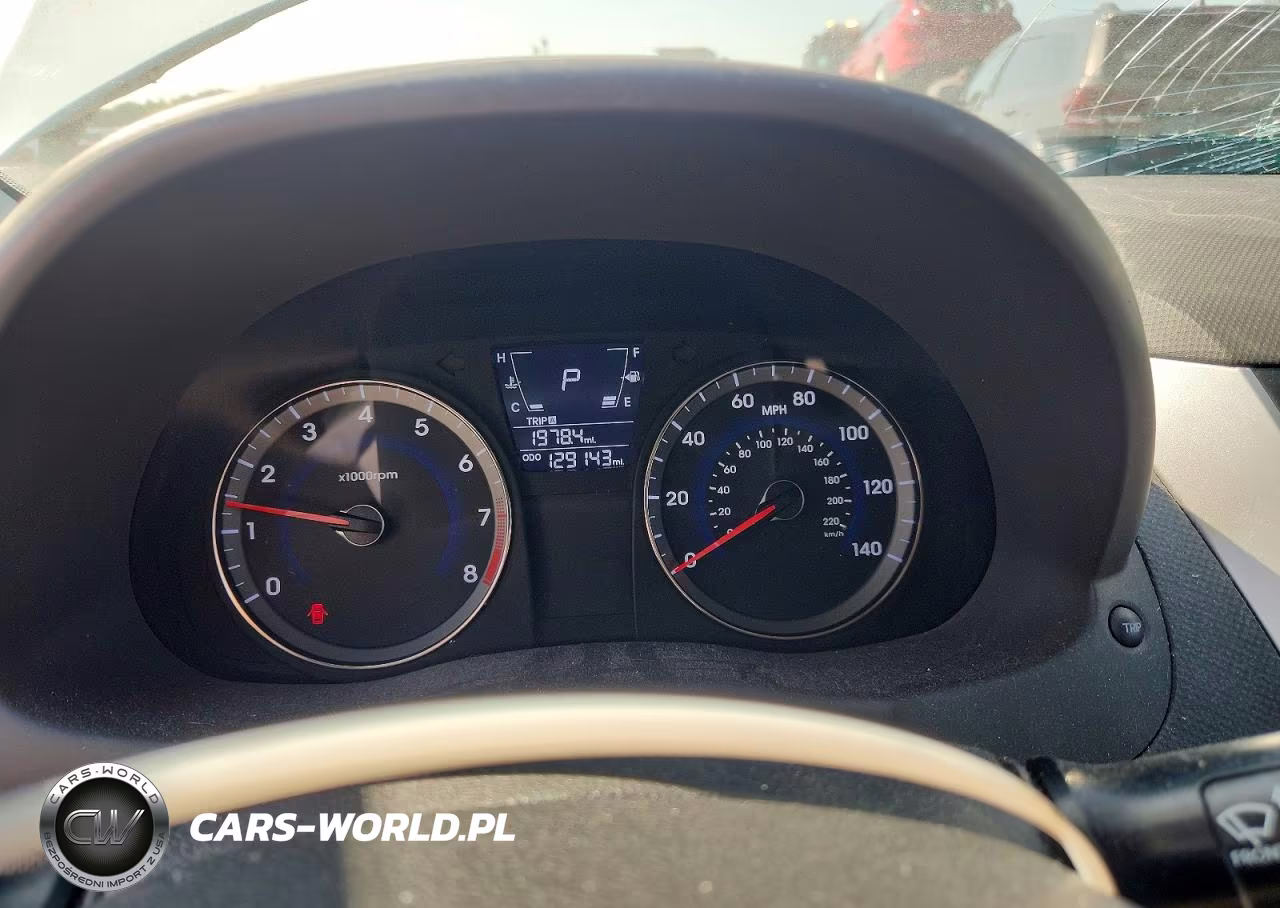 2012 Hyundai Accent Se VIN:KMHCU5AE2CU049282 - 9