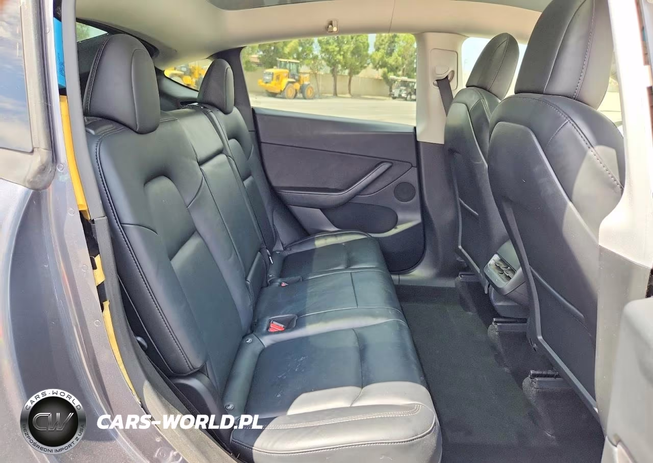 2021 Tesla Model Y VIN:5YJYGDED1MF114131 - 11