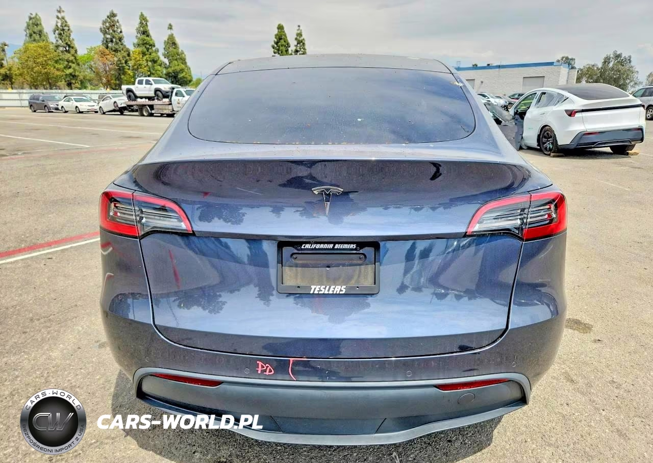 2021 Tesla Model Y VIN:5YJYGDED1MF114131 - 6