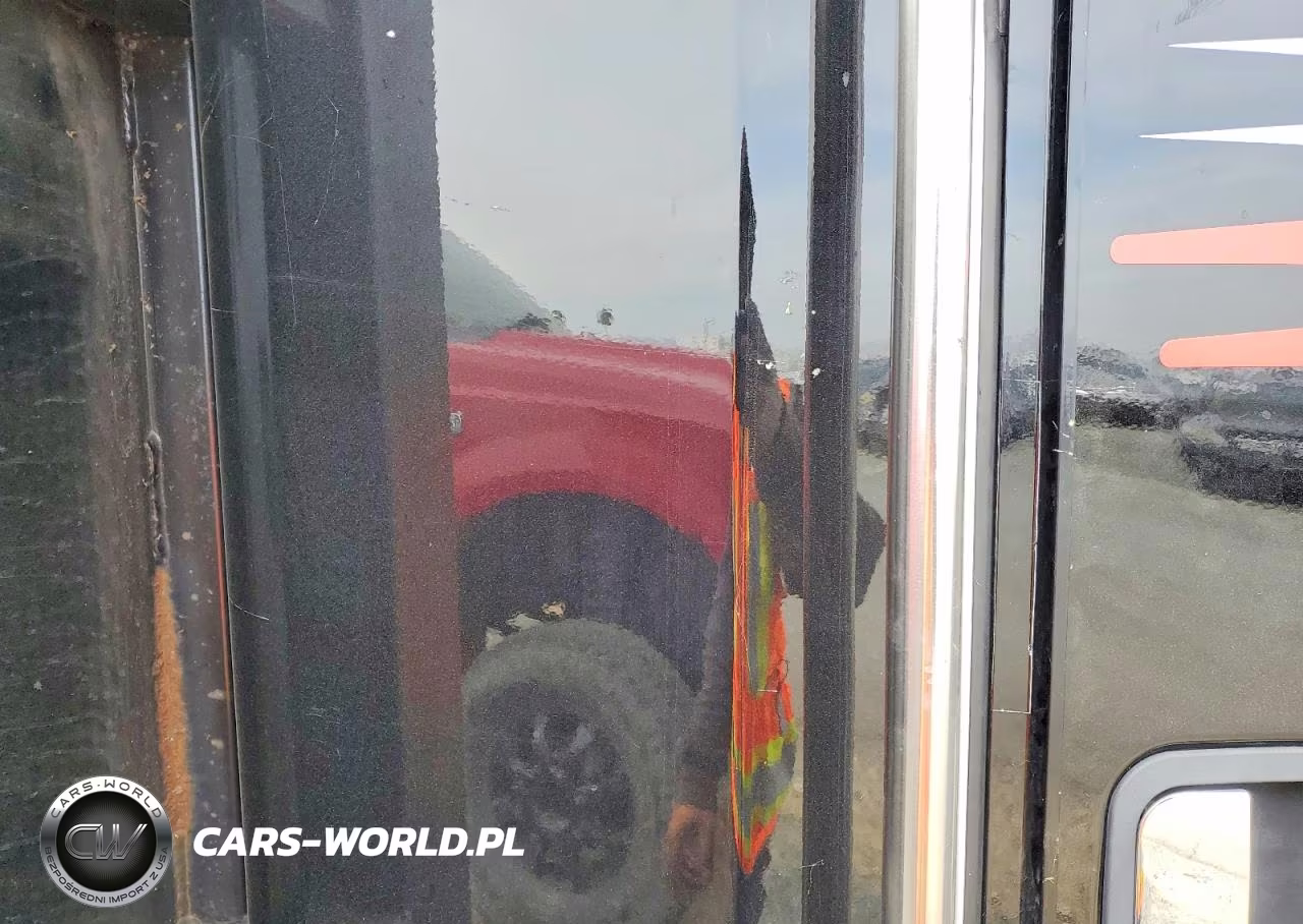 2017 Kenworth Construction T680 VIN:1XKYDP9X6HJ135879 - 11