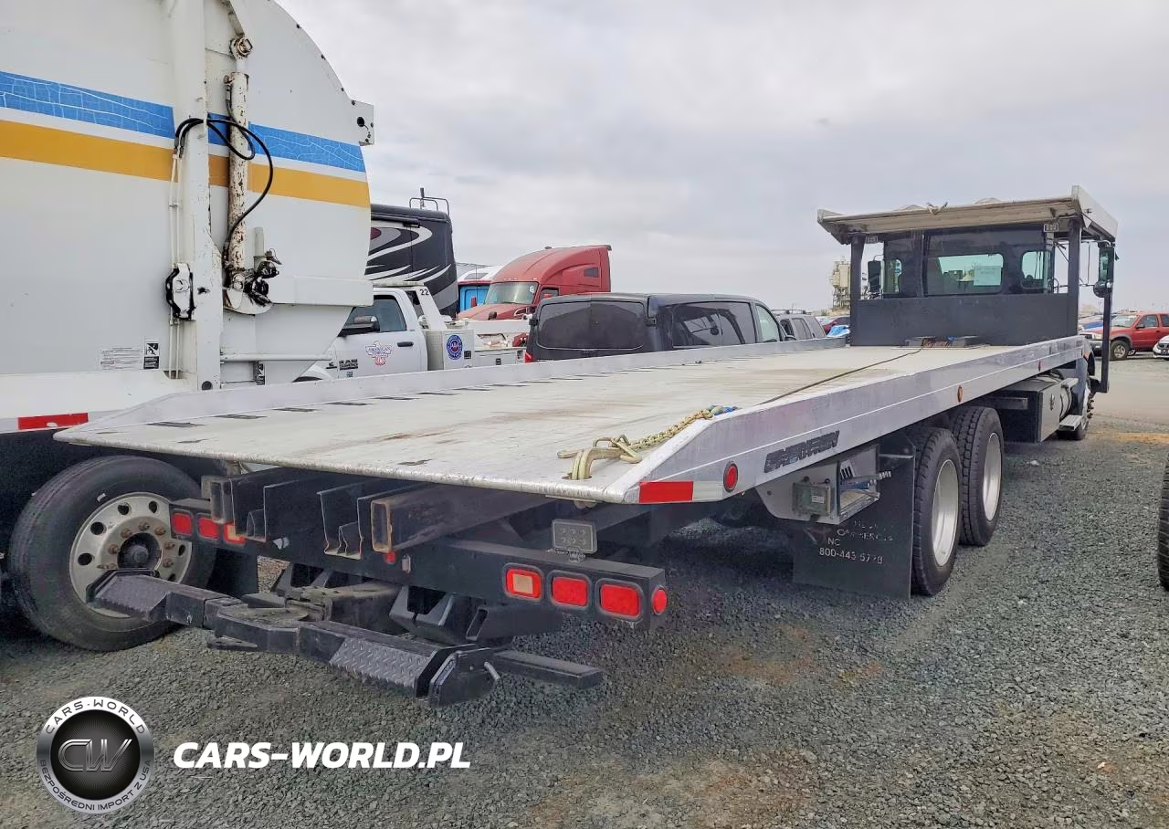 2017 Kenworth Construction T680 VIN:1XKYDP9X6HJ135879 - 3