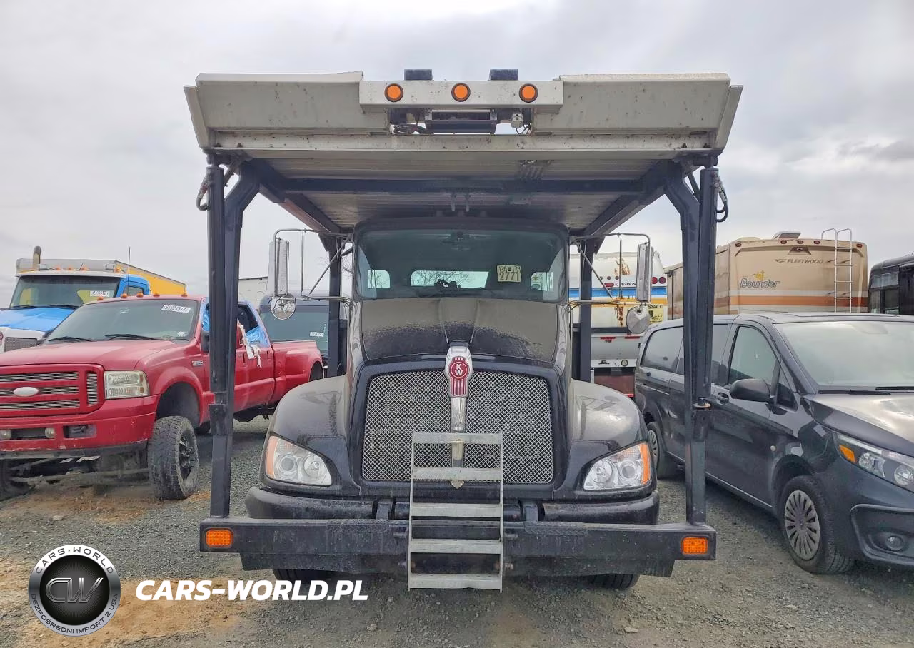 2017 Kenworth Construction T680 VIN:1XKYDP9X6HJ135879 - 5