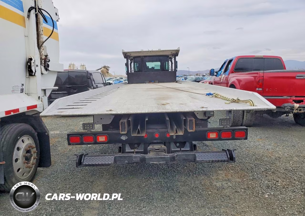 2017 Kenworth Construction T680 VIN:1XKYDP9X6HJ135879 - 6