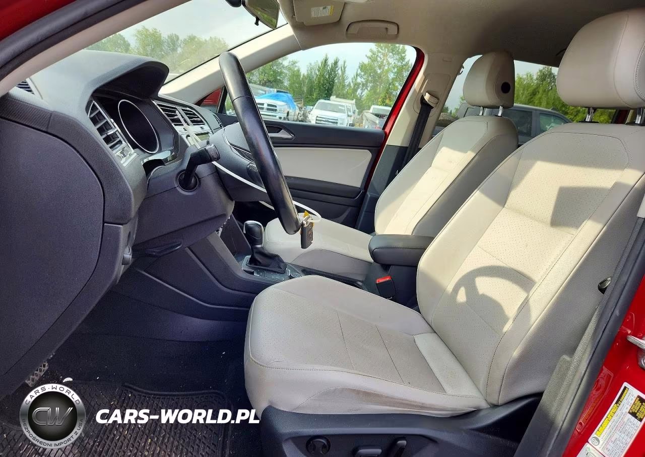 2018 Volkswagen Tiguan Se VIN:3VV2B7AX0JM205633 - 7