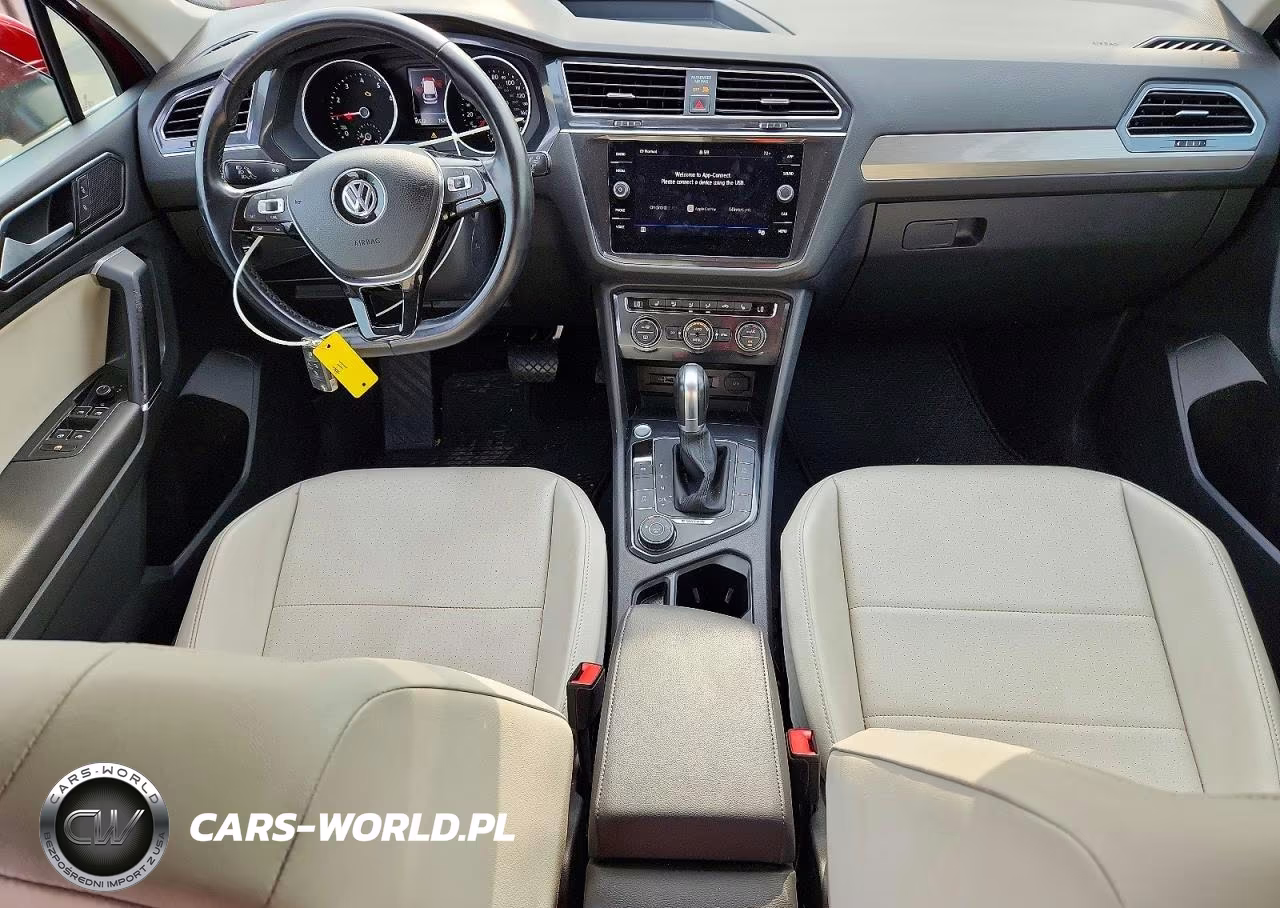2018 Volkswagen Tiguan Se VIN:3VV2B7AX0JM205633 - 8