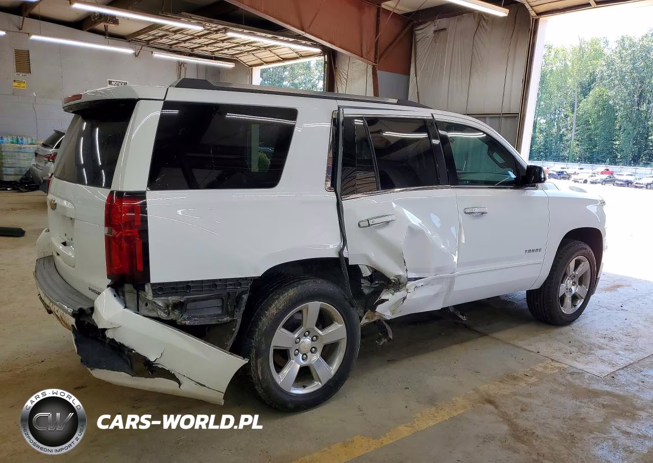 2019 Chevrolet Tahoe K1500 Premier VIN:1GNSKCKC4KR148752 - 3